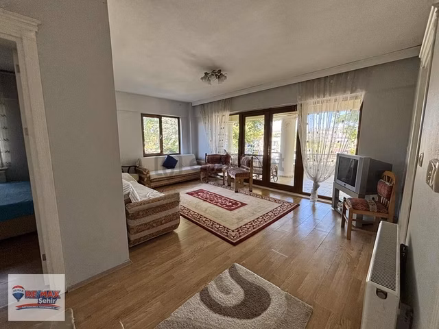 Remax Şehır'den Termal Yolundakı Kıralık Vılla 1