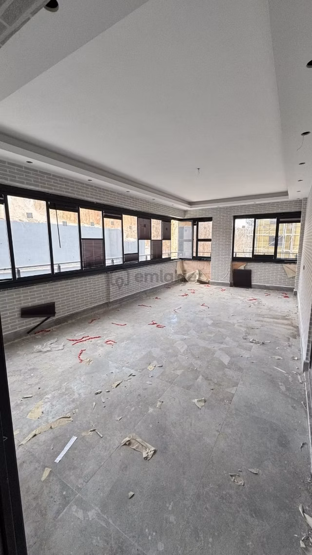 Ymz'den Geylani De 3,5+1 Ana Cadde Üzerinde Süper Geniş Daire 1