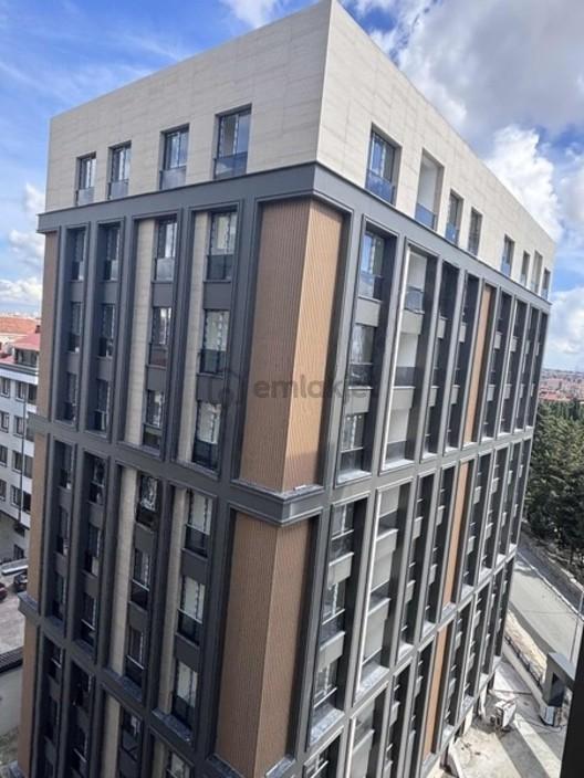 Fettahoğlu Garden Life'de Site İçi 3+1 Satılık 8. Kat Daire