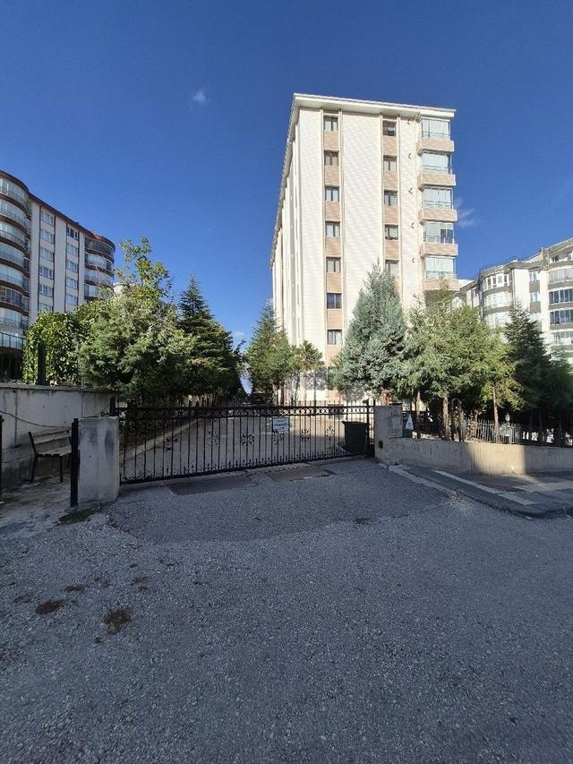 Acil Polatlı Şehitlik Kaşında Satılık Daire 1