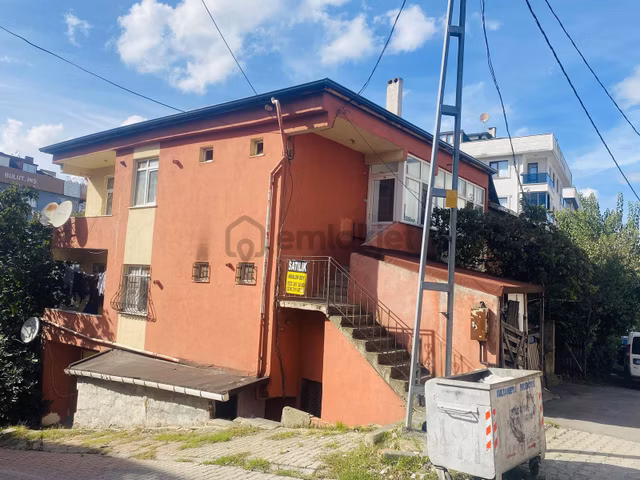 Mimarsinan Mah.3 Katlı K0mple Satılık Bina 1