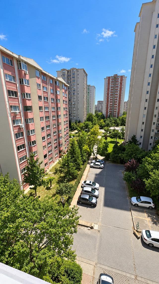 Çorlu Emlak Konutlarında 4. Kat |110 M² Net | Geniş 2+1 Satılık 1