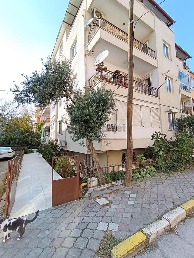Balıkesir Altıeylül Kasaplarda Kiralık 2+1 Bahçe Katı Daire