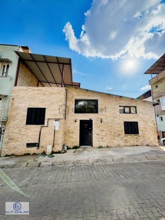Elit Emlak'tan Taş Cepheli Özel Tasarım Dubleks 1