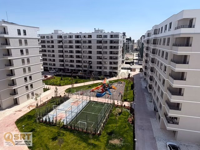 Meram Altınmavi Konutları'nda Kiralık 3+1 Daire 1