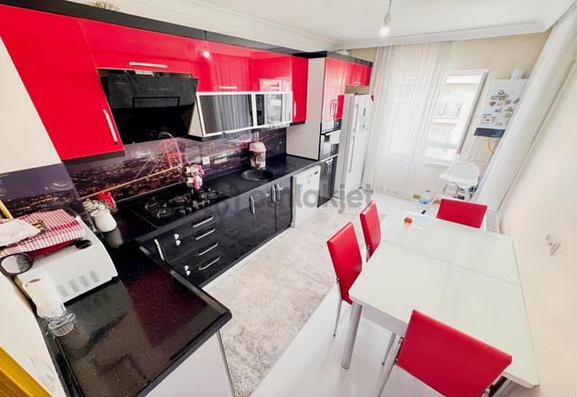 Yükseltepe'de Ön Cephe Full+full Yapılı Teras Balkonlu 3+1 Daire 1