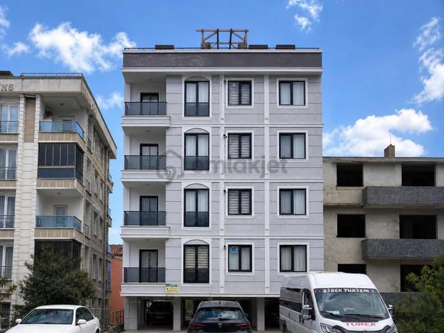 Beylikdüzü'nde Yeni Binada 2+1 Balkonlu Satılık Daire 1