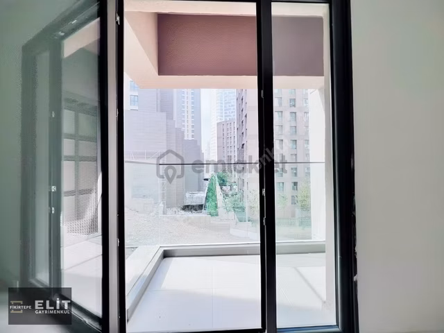 Fikirtepe Emlak Konut 3. Etap Alçak Katta 1+1 Kiralık Daire 1