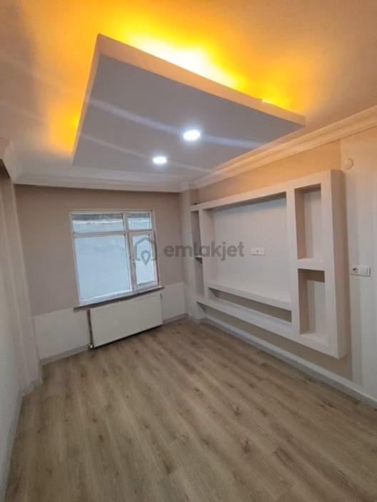 Savaş Emlak'tan Satılık 4+1 Daire 1