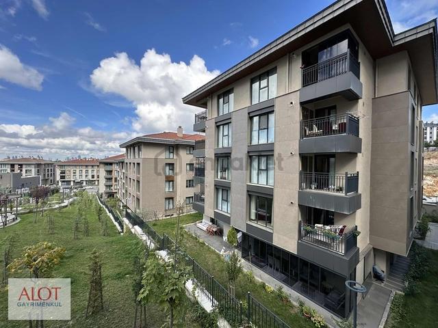 **acil Üsküdar Kirazlıtepe Toki'de Satılık 2+1 Bahçe Katı Daire 1