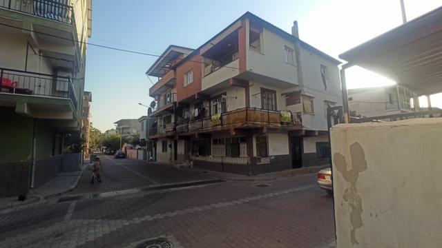 Asarlık Gölcük Mh. 107m2 Arsa Üzerinde 3 Katlı Satılık Köşe Bina 1