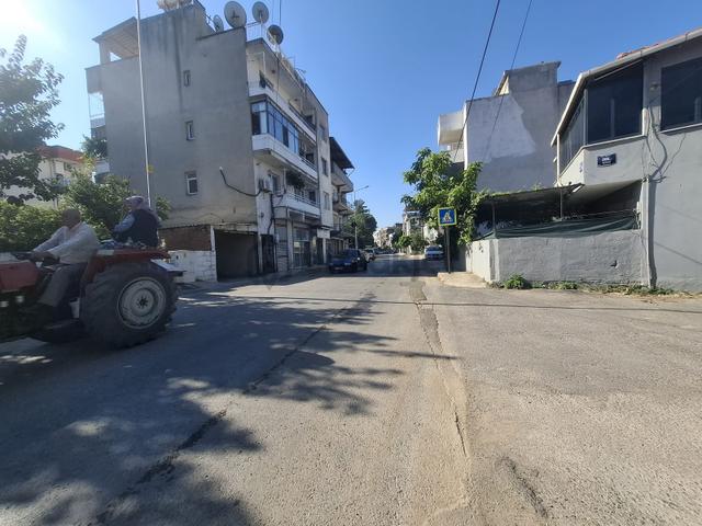 Menderes Kasımpaşa'da Satılık 68m² İmarlı Arsa Hisses 1