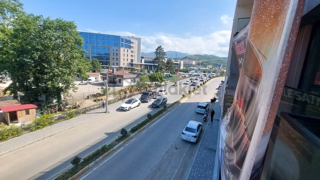 Remax Nadir'den Hastane Karşısı Aksu Plazada Satılık 1+1 1