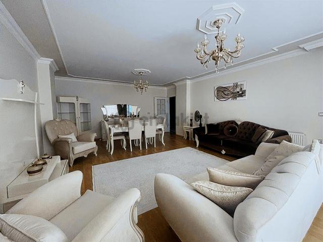 Silivri Taç Konaklarında Full Eşyalı Kiralık 3+1 Daire Güney 1