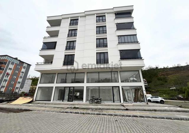 Rw Beta Dan Salıpazarı' Nda Satılık Dükkan N.k 1