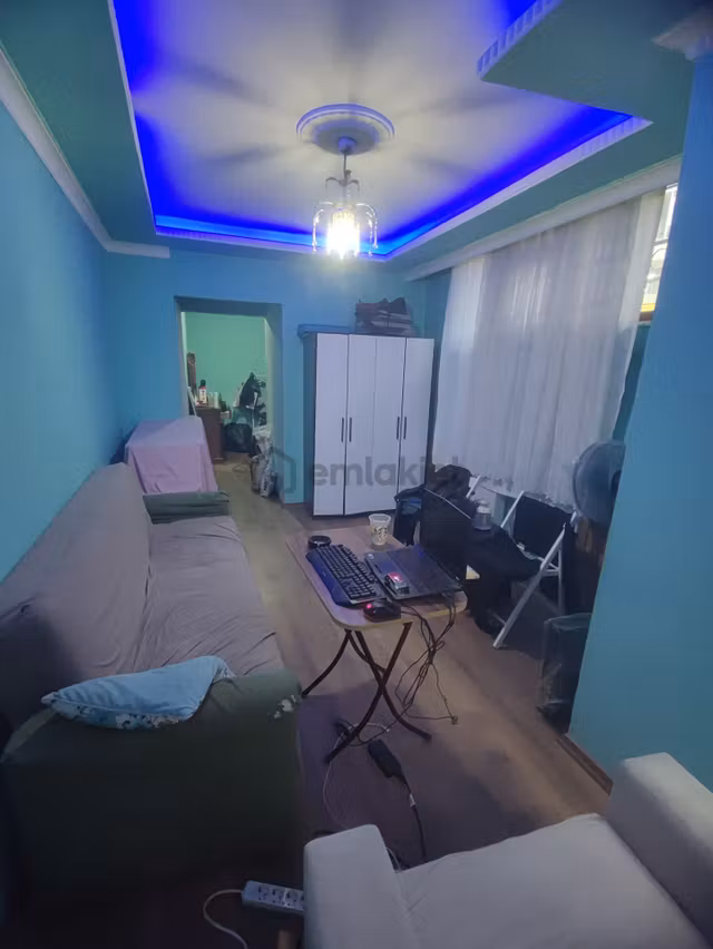 Eyüp Karadolap Mah.'de 1+1 Satılık Daire Asansörlü 1