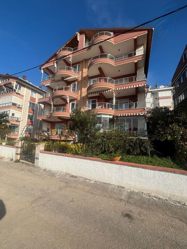 Uzun Mustafa Dan Erdek Zeytinli Mahallesin De Satılık Daire 1