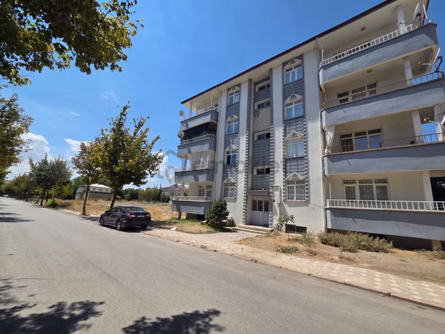 Doğukan Real Estate | Depozito Yok! Sultan Fatih Cd. Altı 3+1 Kiralık Daire 1