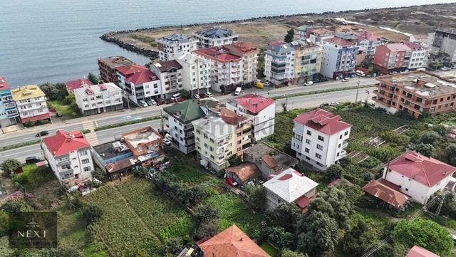 Akçaabat Özlüler Darıca Mahallesinde Satılık Bina Ve Arsası 1