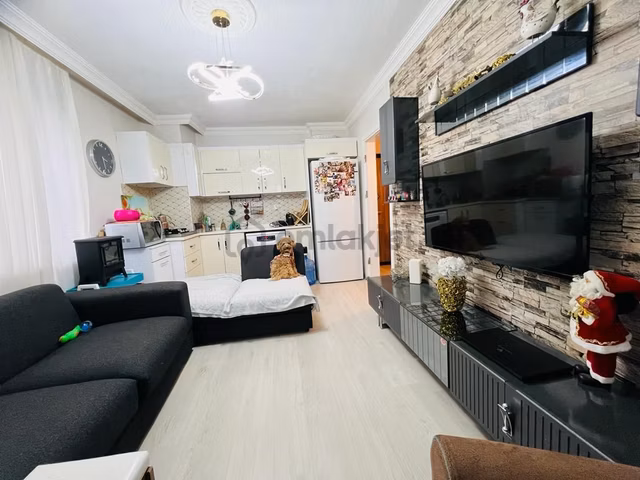 Kampüse Yakın Satılık 1+1 Fırsat Daire