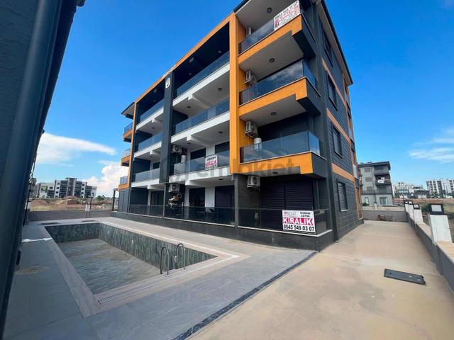 Altıntaş Mahallesi'nde 40'lık Yol Üzerinde Kiralık 1+1 Iskanlı 1