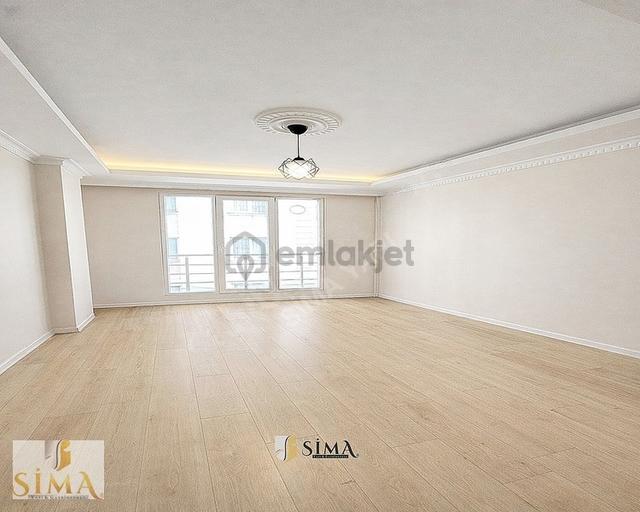 Ana Cadde Üzeri Yeni Binada 2+1 Balkonlu Krediye Uygun Satılık 1