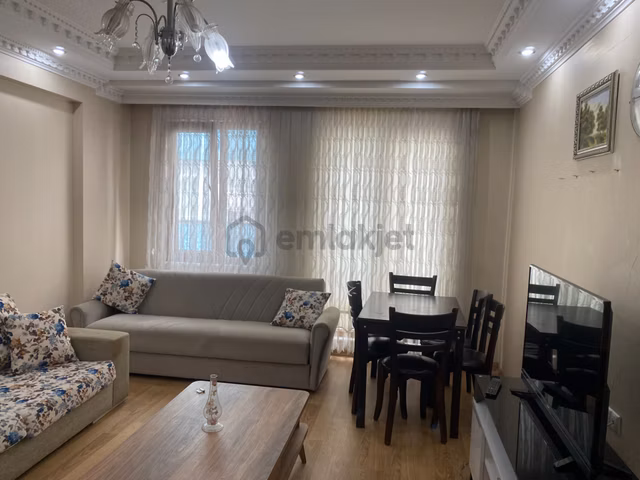 Destan-117-kocamustafapaşa-sümbülefendi-15-yıl-binada-1-2-3-bayan-talebeye-çalışan-bekara-3+1-eşyalı 1