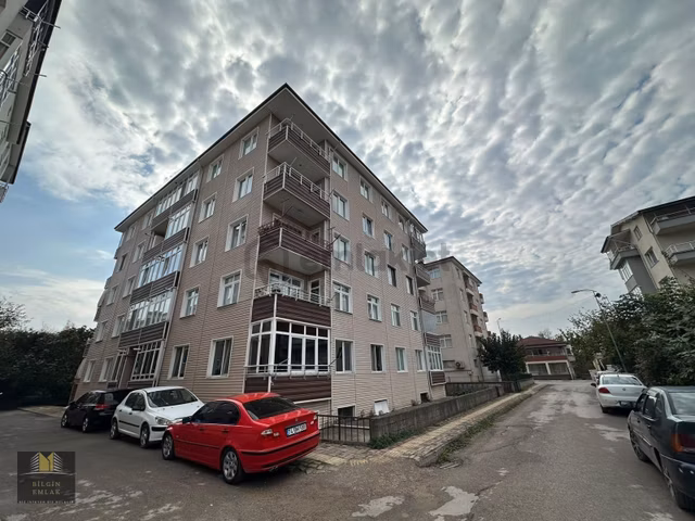 Bilgin Emlaktan Mükkemmel Lokasyonda Geniş Uygun Fiyatlı 2+1 Satılık Daire 1