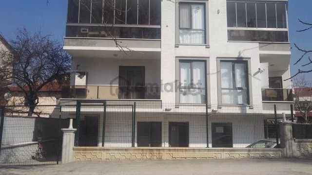 Sahibinden, Demirci De Satılık 1+1 (banyo+wc+mutfak) Dükkan-ofis 1