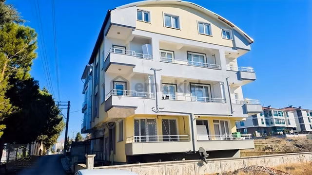 Eminevim Krediye Uygun Adliyeye Yakın Arakat Geniş Ferah Apart. 1