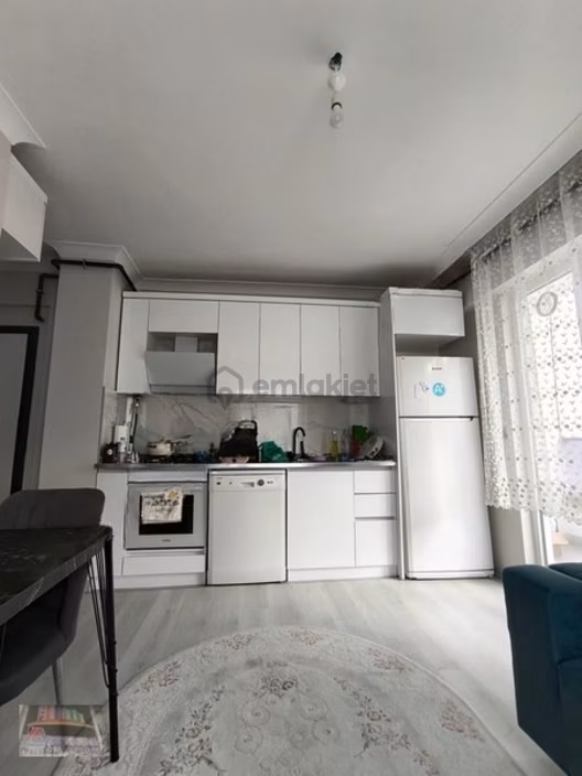 Mes Emlak'tan Buğday Pazarında 1+1 Eşyalı Kiralık Daire 1