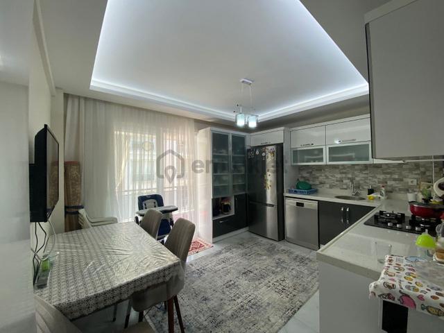 Girne Mahallesi'nde Arakat Doğalgazlı Satılık 2+1 Daire 1