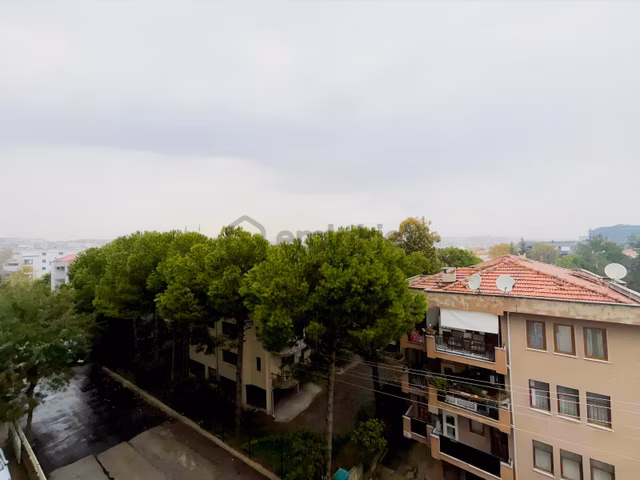 İdenova'dan Konak'ta Beşevler Caddesine Cephe 3+1 1