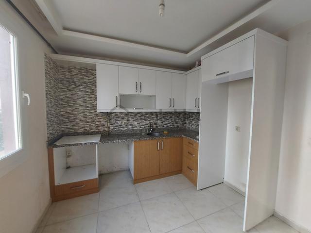Stad Yakını Kombili 2+1 Kapalı Mutfak Hasarsız Daire 1