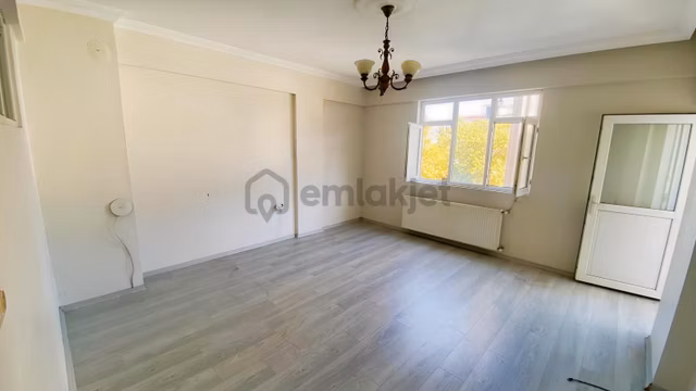 Altın Emlak Rize Müftü Mah Şimal Avm Karşısı 3+1 Kiralık Daire 1