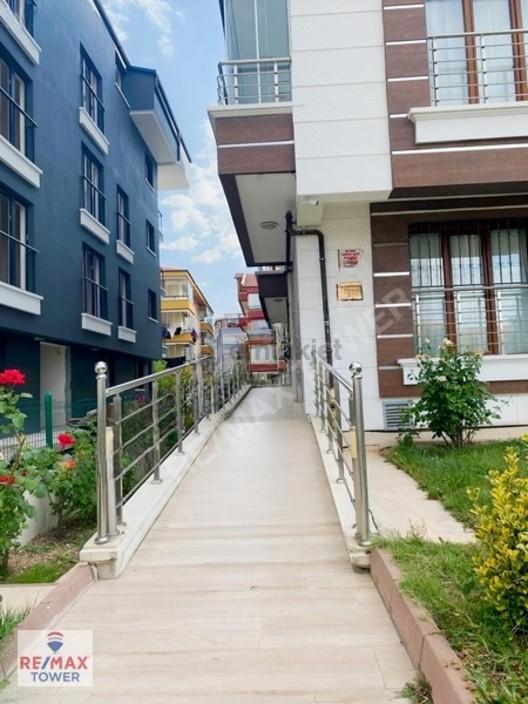 Birlik Mahallesi 493.cadde'de Eşyalı 1+1 Kiralık Daire 1