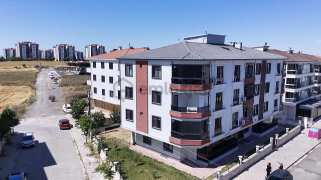 8 Kasım Mh.okullar Bölgesinde Satılık 3+1 Kapalı Otoparklı Daire 1