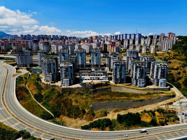 Emlak World'den 1001 Pırlanta Sitesinde 2+1 Kiralık Daire 1
