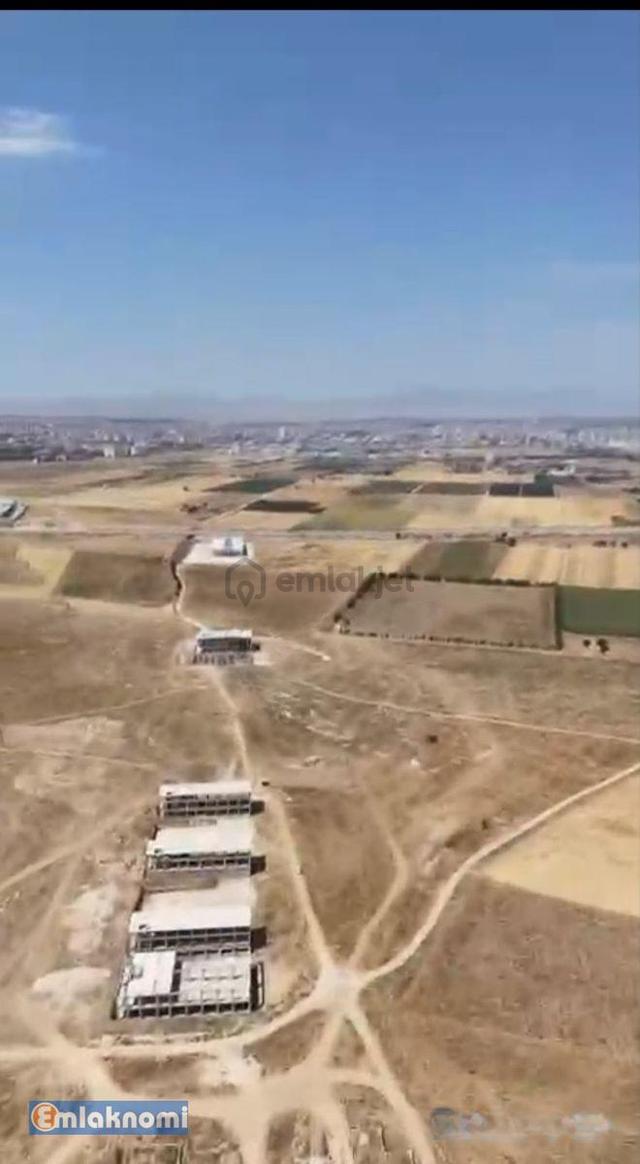 Küçüksanayi Hızarcılar Sitesi’nde Satılık Ticari Arsa 1