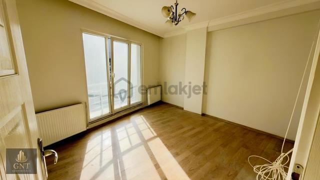 Merkez'ın Dıbınde Cadde Uzerınde 2+1 Kiralık 1