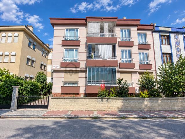 Selçuklu Dumlupınar Mah. Geniş 3+1 Bakımlı Daire 1