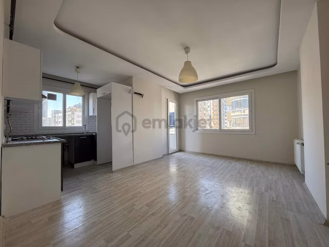 Bahar Cad. 2+1 90 M2 Doğalgazlı Gb Cephe Kiralık Daire 1