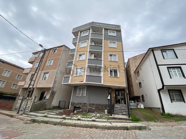 Sancaktepe Merve Mah.'de 4+1 140m² Satılık Çatı Dubleks Daire