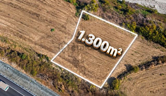 Muğla Seydikemer Çaltıözü’nde Antalya-fethiye Yolu Cepheli, Köy İçi Ve Ticari İmarlı 1.300 M² Arazi 1