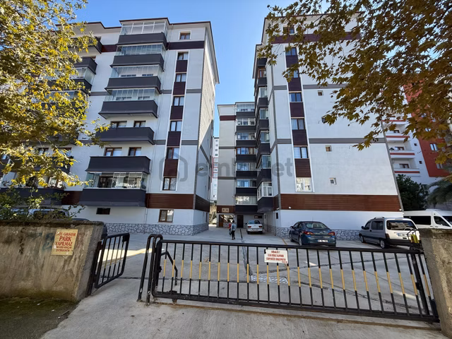 Topaloğlu Emlaktan Tanjantta Vuslat Sitesinde 3+1 Satılık Daire 1