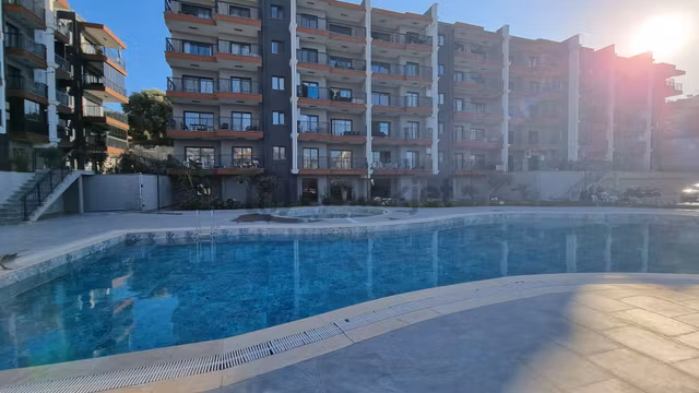 Ege Mahallesi'nde Consept Site İçerisinde Full Eşyalı Doğalgazlı 2+1 Kiralık Daire 1