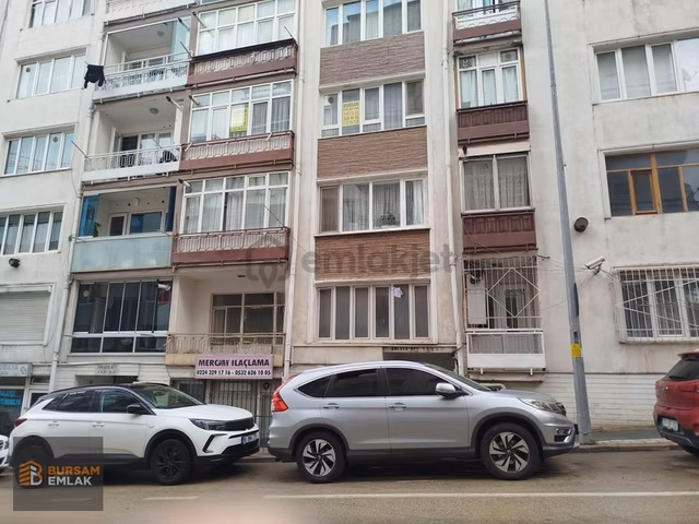 İpekçilik Cd. Satılık 2+1 Masrafsız Satılık Daire 1