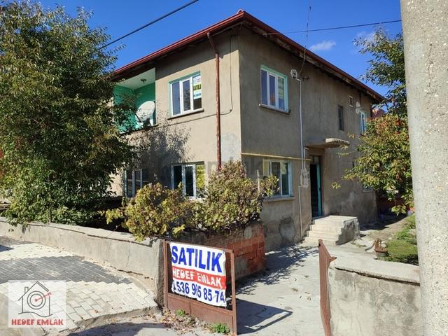 Yenice Mahallenin Komple 2 Katlı Bina 1