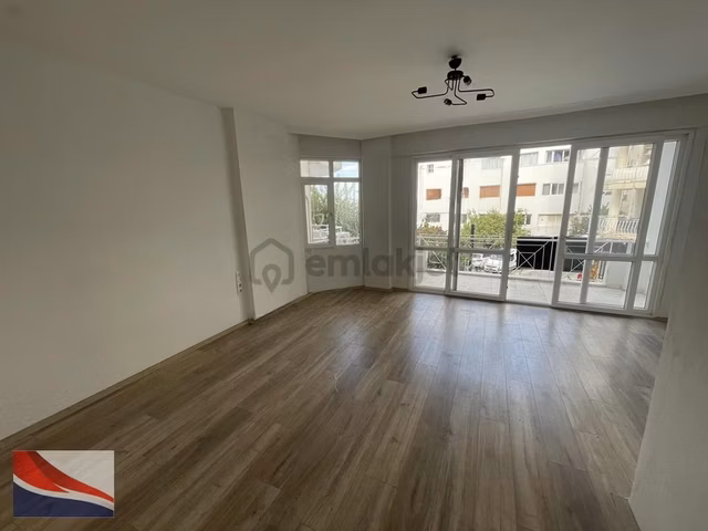 Kuşadası Marina'da 2+1 Kiralık Daire | Balkonlu, Boş, Eşyasız 1