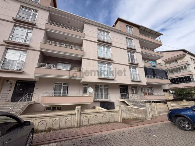 Liva Gayrimenkul'den Nasuhdede Mah Kiralık 3+1 Daire 1